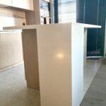 Столешницы на кухню и фартук из акрилового камня изготовлено в правила камня