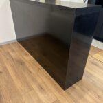 Барная стойка из искусственного камня с подсветкой изготовлено в правила камня