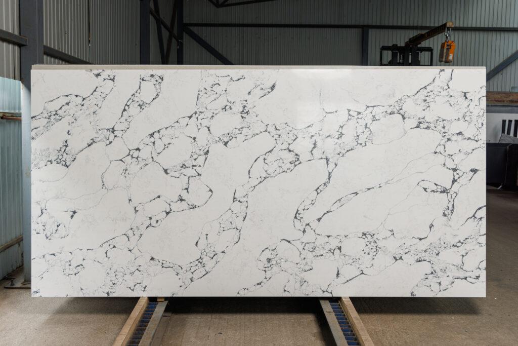 Asterum A5101 Everest изготовлено в правила камня