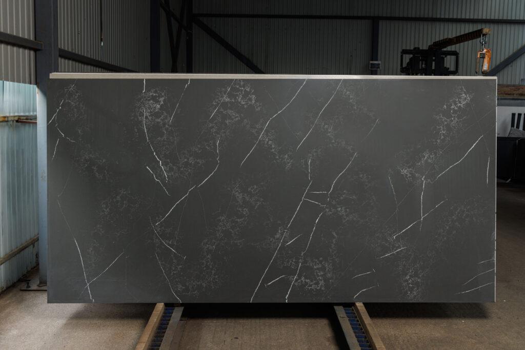 Asterum A6101 Archeolog изготовлено в правила камня