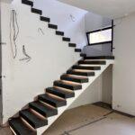 Ступени для лестницы изготовлено в правила камня