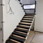 Ступени для лестницы изготовлено в правила камня