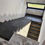 Ступени для лестницы изготовлено в правила камня