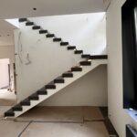 Ступени для лестницы изготовлено в правила камня