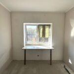 Подоконник-столешница из искусственного камня изготовлено в правила камня