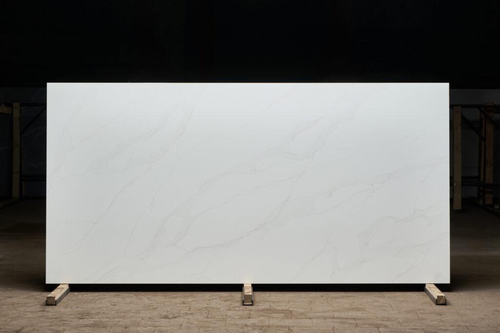 Primax Quartz 723 Calacatta Gold изготовлено в правила камня