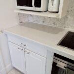 Кухонная столешница и двойная мойка из акрилового камня изготовлено в правила камня