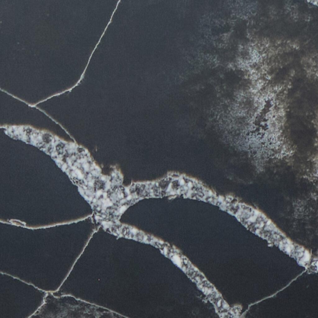 Primax Quartz 795 Calacatta Black Mist изготовлено в правила камня