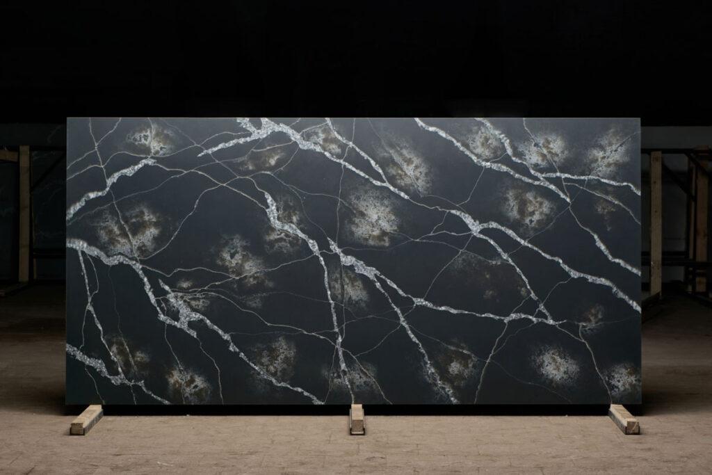 Primax Quartz 795 Calacatta Black Mist изготовлено в правила камня