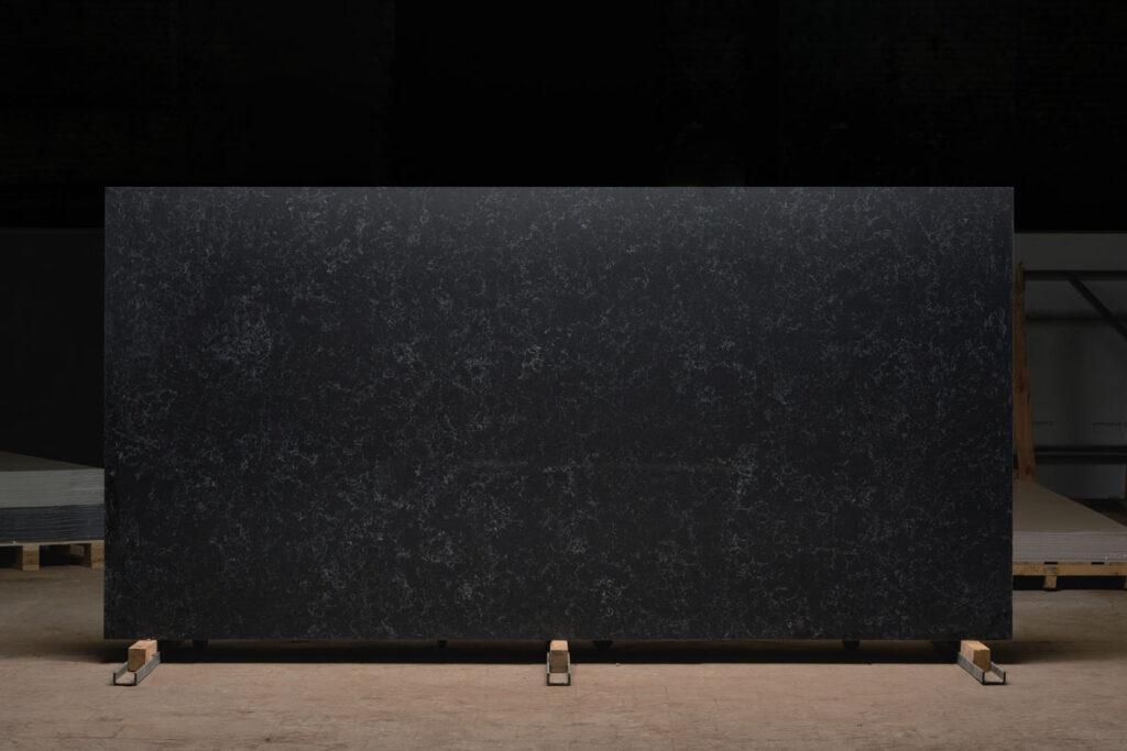 Primax Quartz 915 Dark Mist изготовлено в правила камня