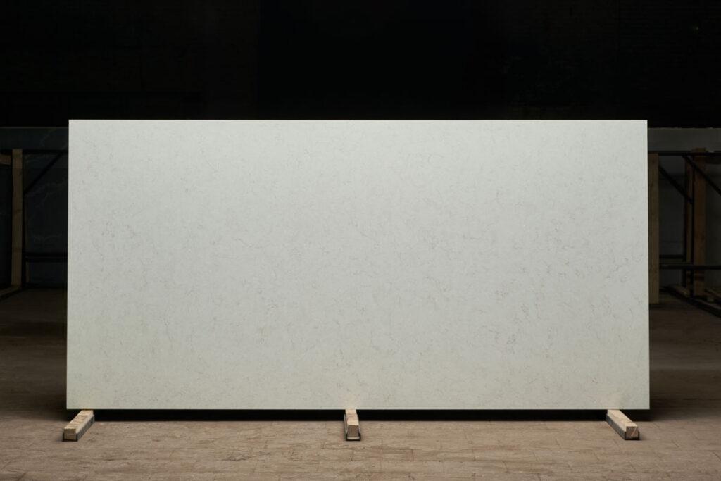 Primax Quartz 982 Moon Grey изготовлено в правила камня