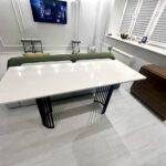 Обеденный стол изготовлено в правила камня