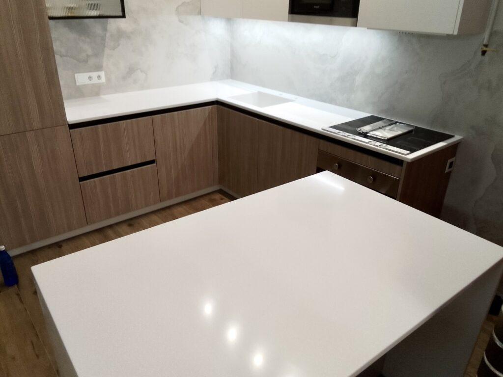 Акриловая столешница с мойкой и остров на кухню изготовлено в правила камня