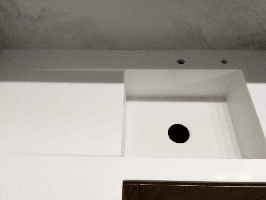 Акриловая столешница с мойкой и остров на кухню изготовлено в правила камня