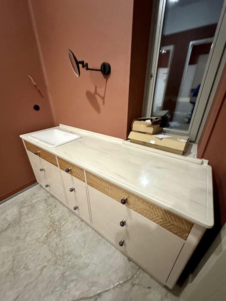 3 столешницы в ванную комнату из акрилового камня изготовлено в правила камня